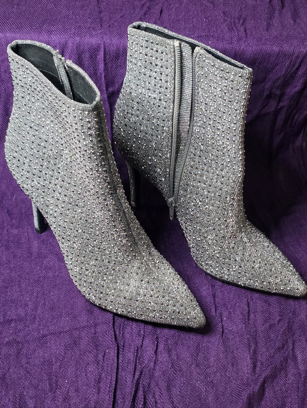 Scoop Rhinestone Crystal Pointed Toe Stiletto Ankle Boots Silver Size 9